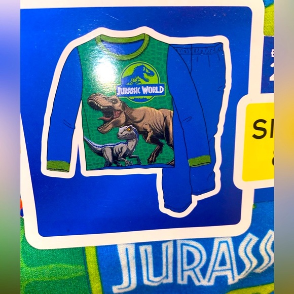 🦖Jurassic world pajamas🦖NWT dinosaur pajamas long sleeve dinosaur pajamas,SZ 8 - Picture 2 of 13